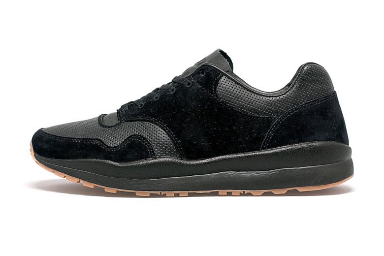 Nike Air Safari「Deconstruct」別注系列