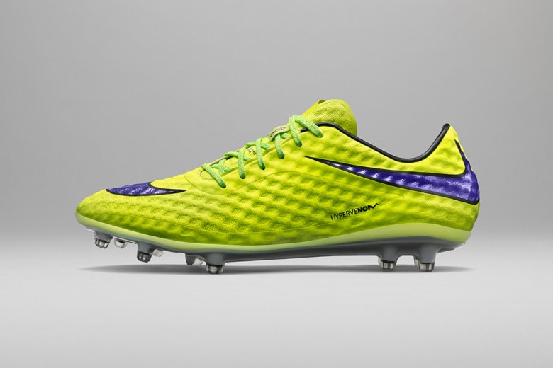 Nike「Intense Heat」足球靴系列