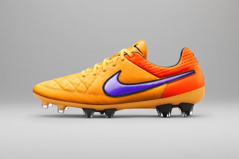 Nike「Intense Heat」足球靴系列