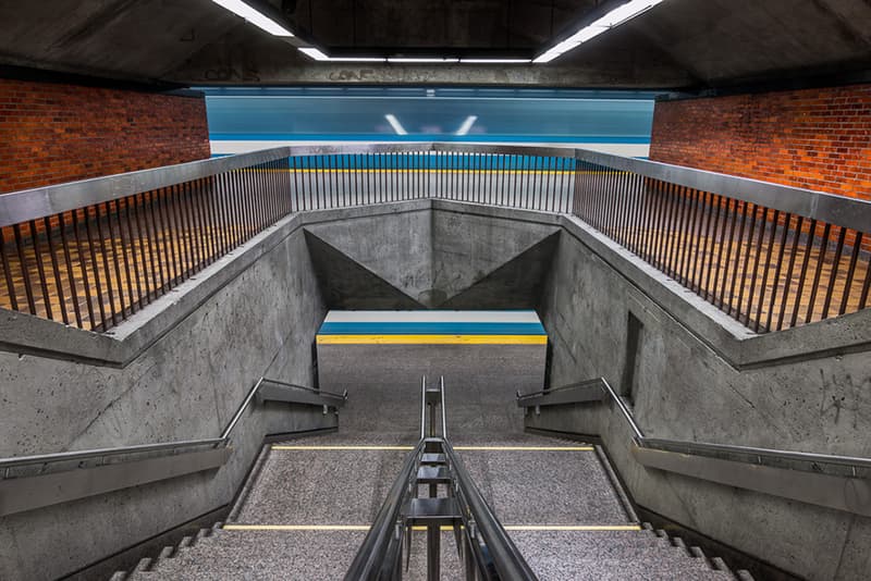 Chris Forsyth 攝影企劃「Montreal Metro Project」