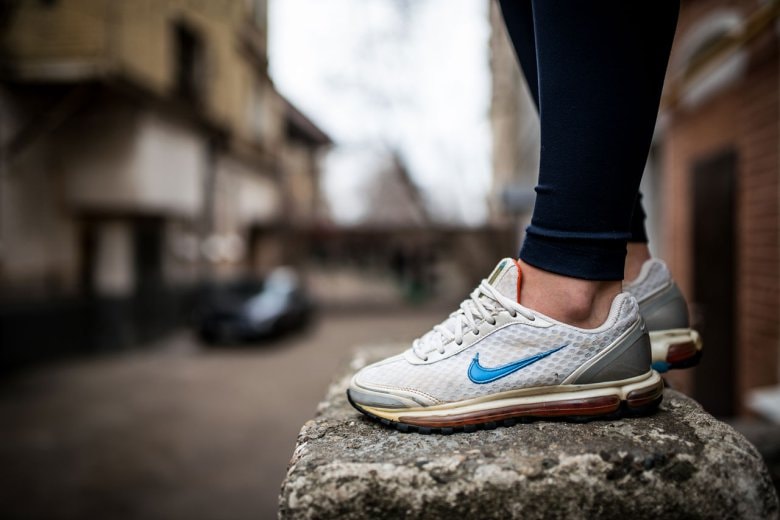Sneakershot 與 Nike Sportswear 攜手打造歷代 Air Max 跑鞋造型特輯