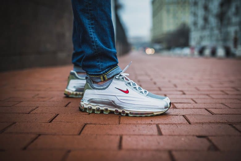 Sneakershot 與 Nike Sportswear 攜手打造歷代 Air Max 跑鞋造型特輯