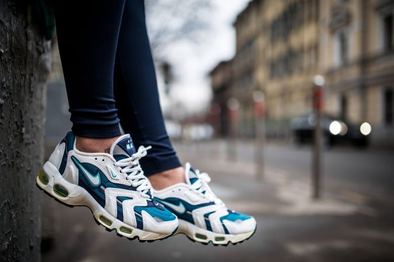 Sneakershot 與 Nike Sportswear 攜手打造歷代 Air Max 跑鞋造型特輯