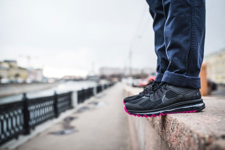 Sneakershot 與 Nike Sportswear 攜手打造歷代 Air Max 跑鞋造型特輯