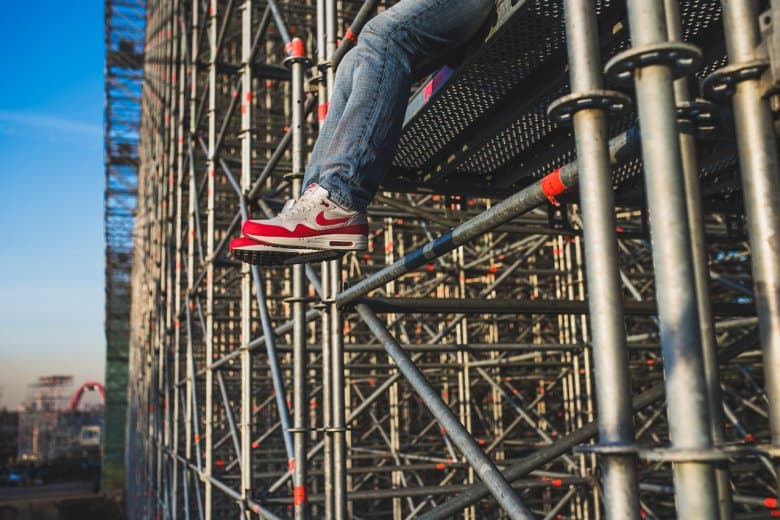 Sneakershot 與 Nike Sportswear 攜手打造歷代 Air Max 跑鞋造型特輯