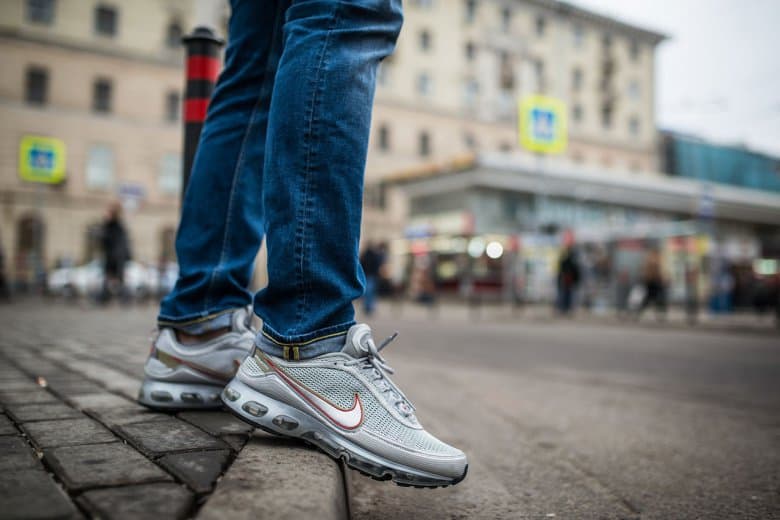 Sneakershot 與 Nike Sportswear 攜手打造歷代 Air Max 跑鞋造型特輯