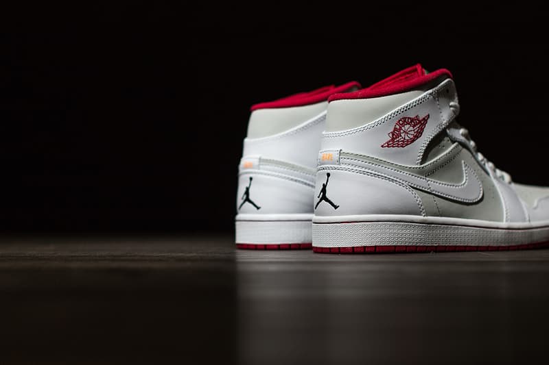 近賞 Air Jordan 1 Mid「Hare」別注鞋款