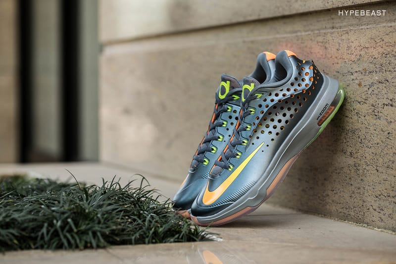 近賞 Nike KD7 Elite「Blue Graphite/Bright Citrus」配色設計