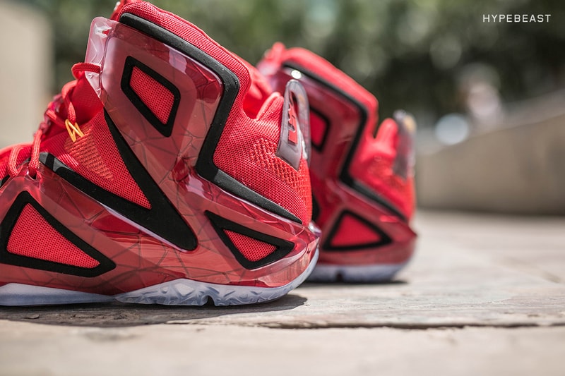 近賞 Nike LeBron 12 Elite「University Red」配色