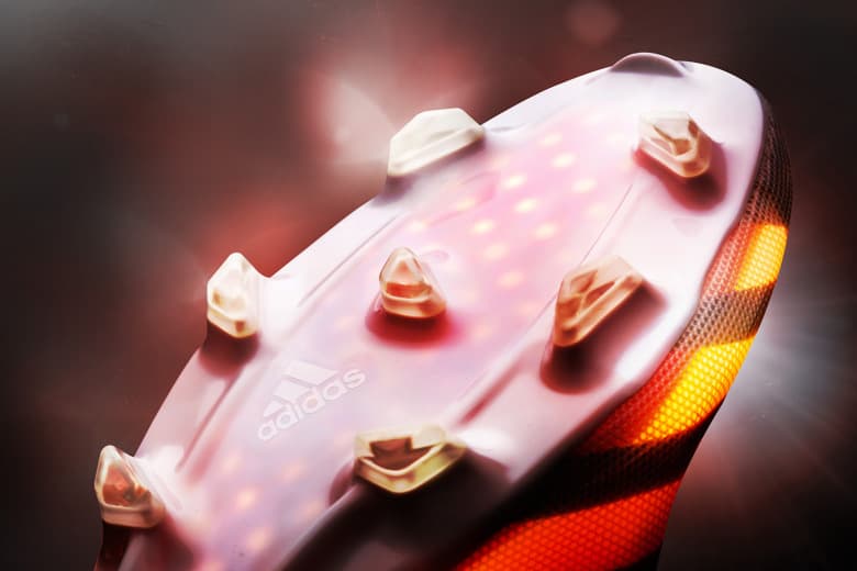 adidas 推出最輕足球靴 adizero 99g Boot