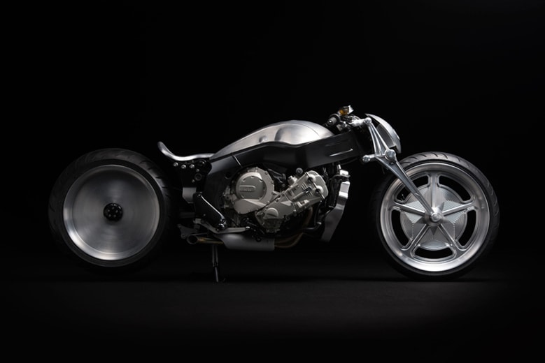 BMW Motorrad Japan Ignite Straight Six 特別版機車