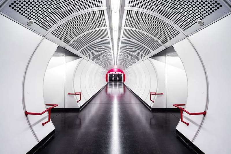 攝影師 Nick Frank 通過鏡頭展示獨特地鐵站設計