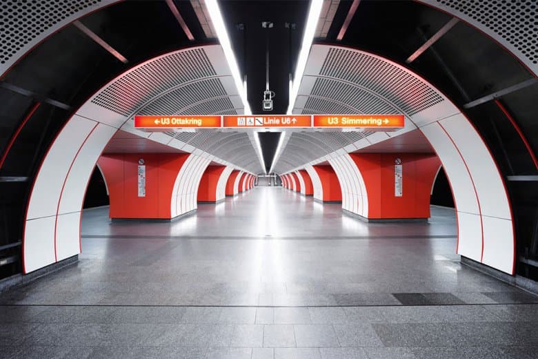 攝影師 Nick Frank 通過鏡頭展示獨特地鐵站設計