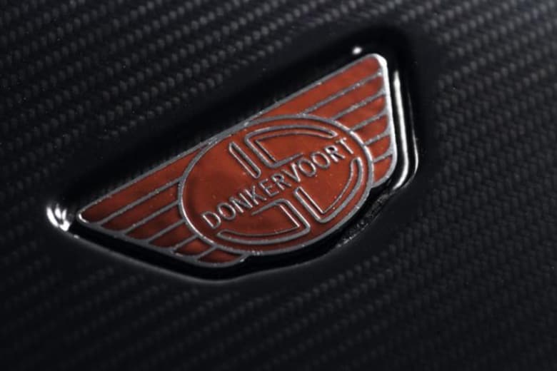 Donkervoort D8 GTO 跑車 Bare Naked Carbon 版本