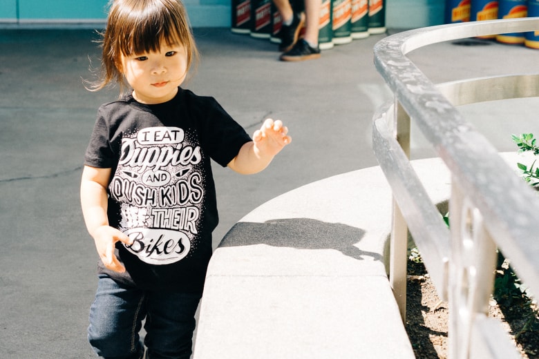 #hypebeastkids: Rylsee x BIG BAD WOLF 聯名 T-Shirt 系列
