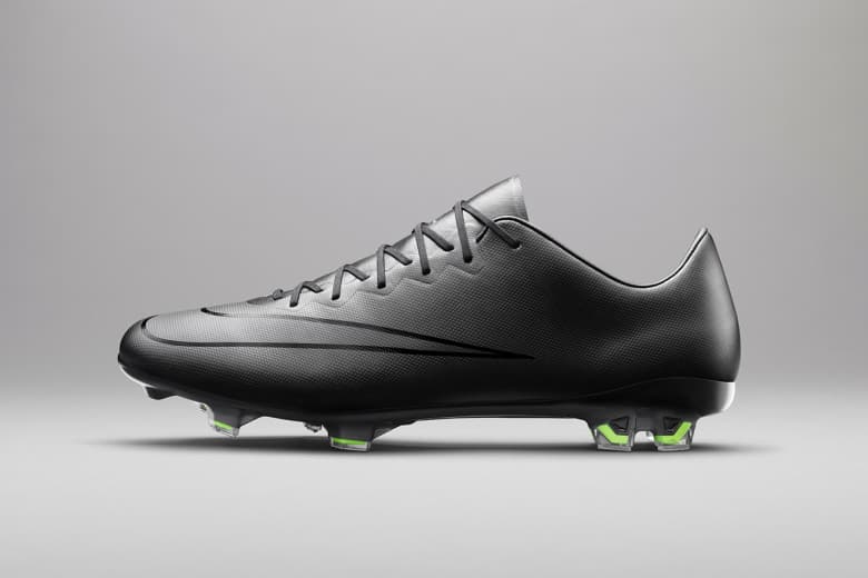 Nike Academy「Black 」足球靴系列
