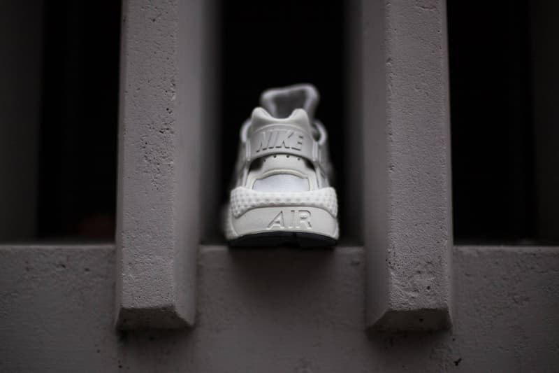 Nike WMNS Air Huarache「Light Bone」配色