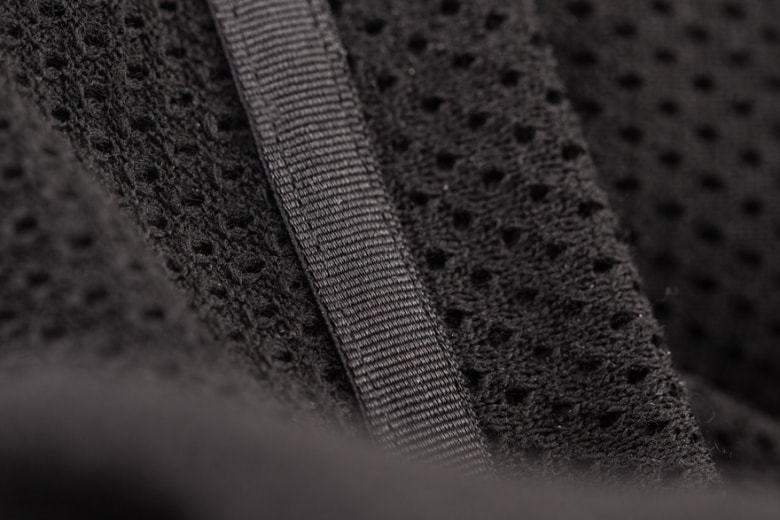 Outlier 為 2015 春夏系列研發全新 Openweight 美利奴羊毛面料
