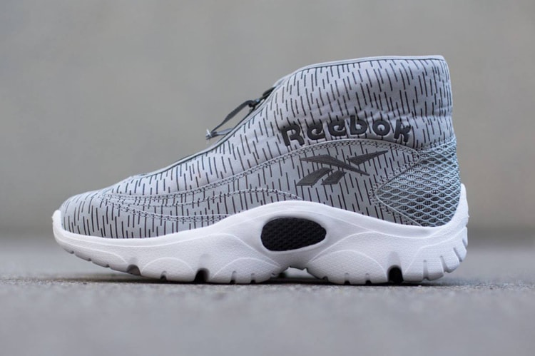 Reebok Shroud「Flat Grey」配色