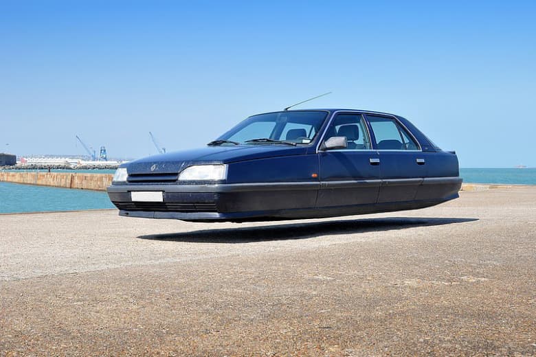 Sylvain Viau 攝影作品系列「Flying Cars」