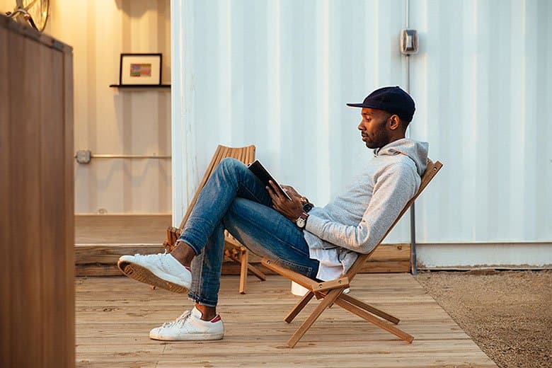 Rapt Studio 將貨櫃倉庫改造成為工作室