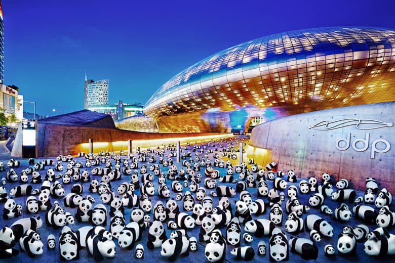 「1600 熊猫游韩国」裝置藝術展