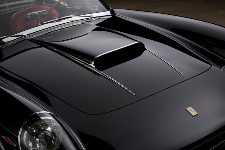 1962 年式樣 Ferrari 400 Superamerica SWB Cabriolet 古董車以 $760 萬美金打破拍賣記錄
