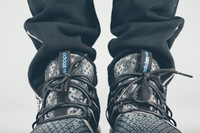 adidas SL Loop Runner Chromatech「Black」配色