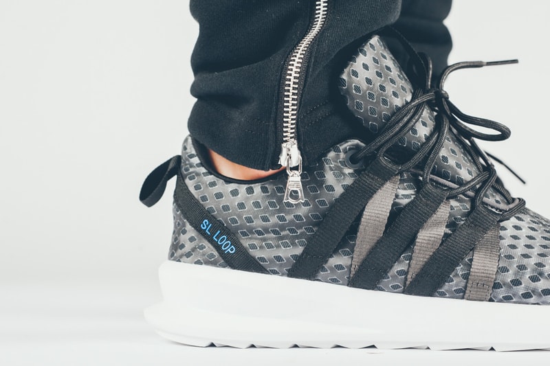 adidas SL Loop Runner Chromatech「Black」配色