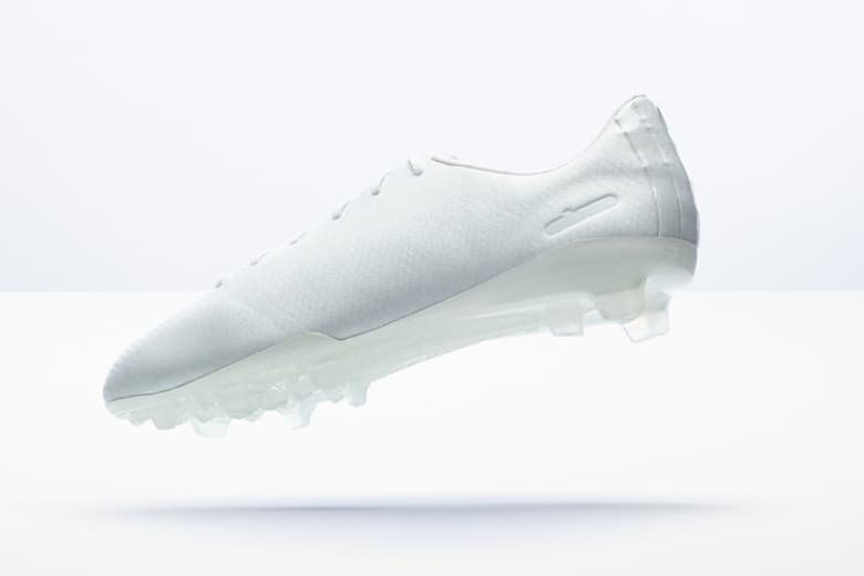 adidas Soccer 2015 春季「No Dye」足球靴系列