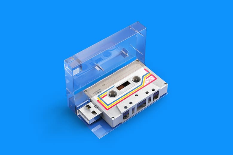 Andrei Lacatusu 打造復古 U 盤系列