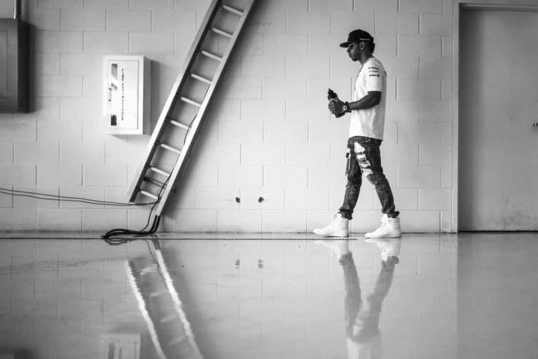 一級方程式賽車攝影師 Darren Heath 作品集《Art Of The Race》