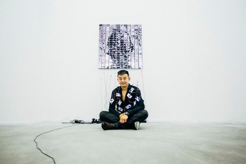 專訪「藝術駭客」劉勃麟 - 談論「隱形」藝術創作與最新個展《光和眼睛的距離》