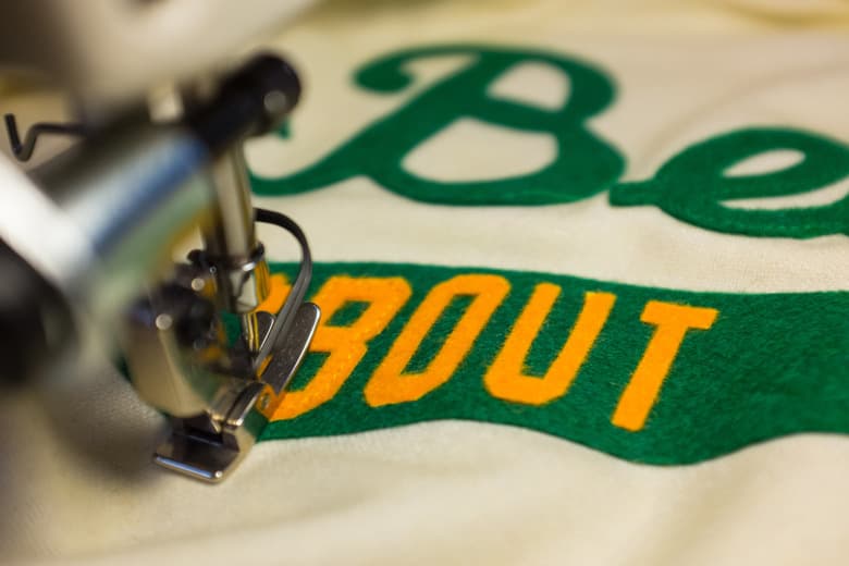 Marshawn Lynch x Ebbets Field Flannels「BEASTMODE」聯名球衫