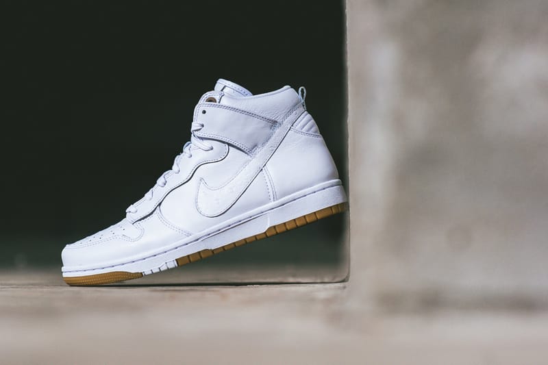 Nike Dunk High CMFT PRM QS「Ostrich」配色