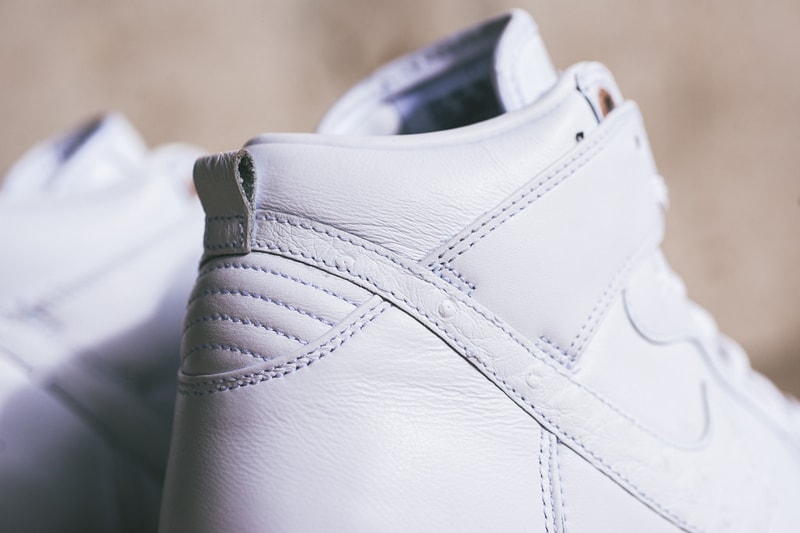 Nike Dunk High CMFT PRM QS「Ostrich」配色