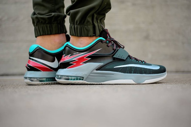 Nike KD7「Flight」配色
