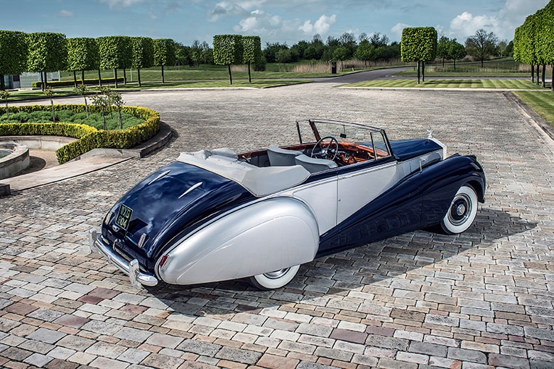 Rolls-Royce 發佈全新豪華車款「Dawn」