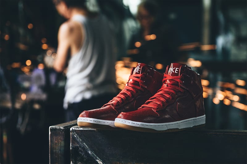 近賞 Nike Dunk Lux High SP「Gym Red」配色