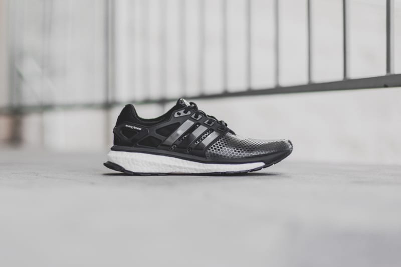 adidas Energy Boost 2.0 ATR「Core Black」配色設計