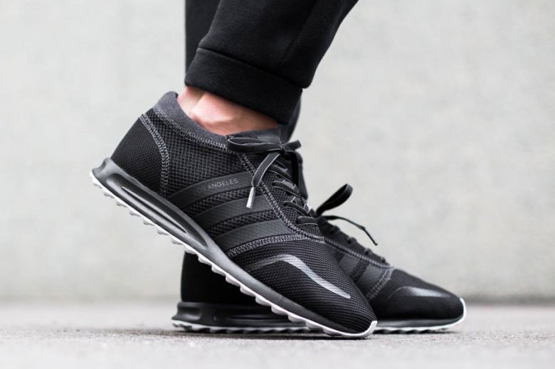 adidas Originals Los Angeles「Core Black」配色