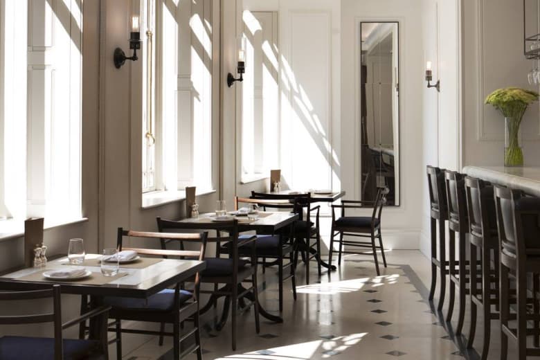 Burberry 於倫敦旗艦店開設品牌首家咖啡餐廳