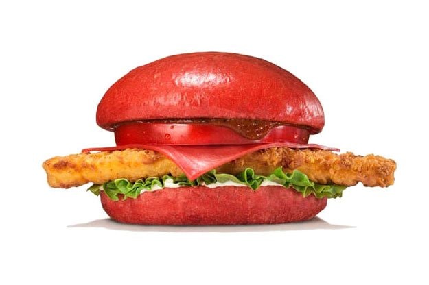 日本 Burger King 推出「Aka」紅色漢堡