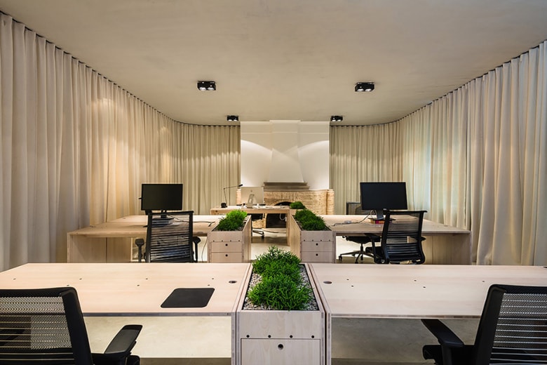 Dekleva Gregoric Architects 打造現代辦公室