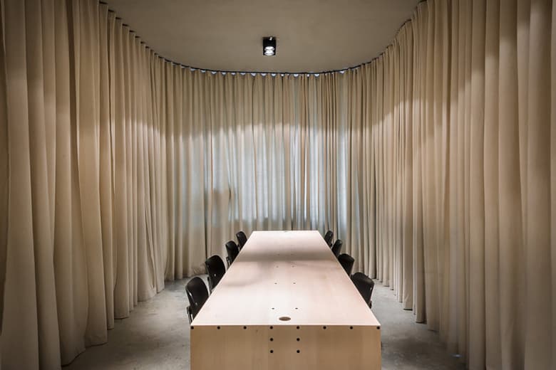 Dekleva Gregoric Architects 打造現代辦公室