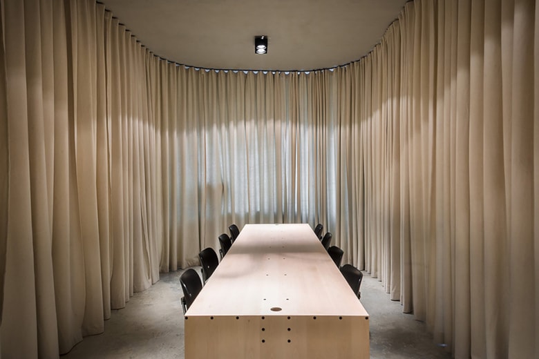 Dekleva Gregoric Architects 打造現代辦公室