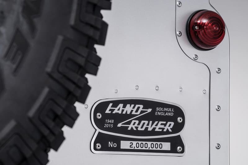 Land Rover Defender 第 200 萬台特別紀念版