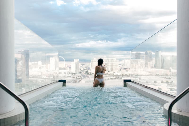 YG 助陣 Moët & Chandon x Marcelo Burlon「Follow the Bottle」發佈派對