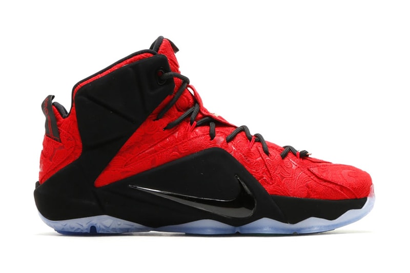 Nike LeBron XII EXT 全新配色設計「Red Paisley」