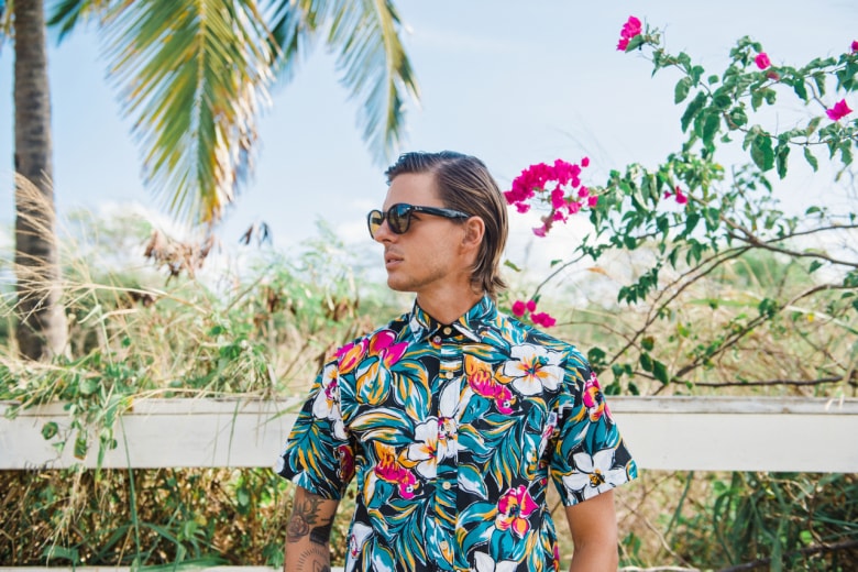POW! WOW! x Roberta Oaks 聯名 Aloha 襯衫系列